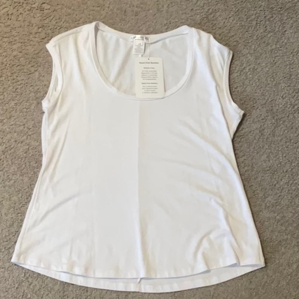 Fitted White Sleeveless Tank Top